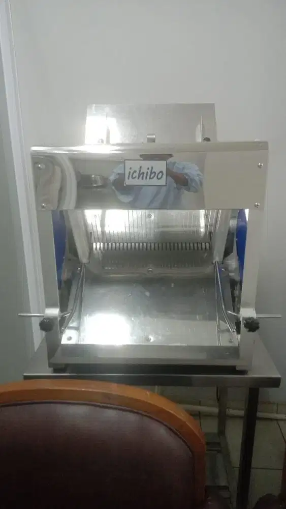 Mesin Potong Roti / Bread Slicer