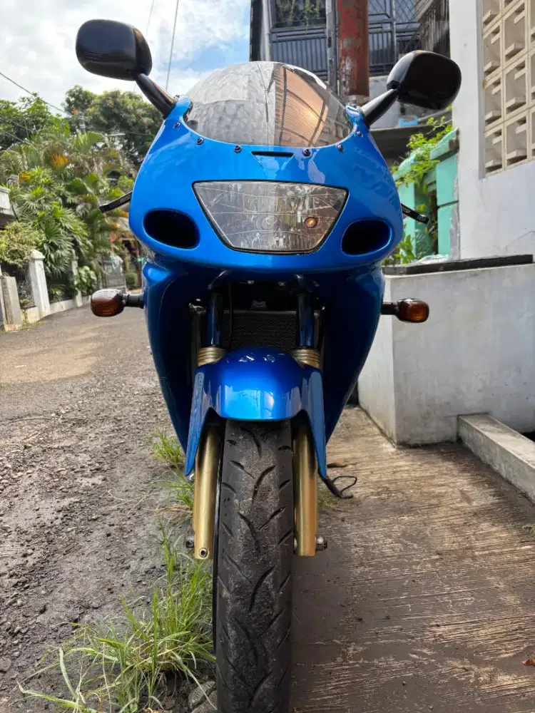 Kawasaki ZX 150 KRR