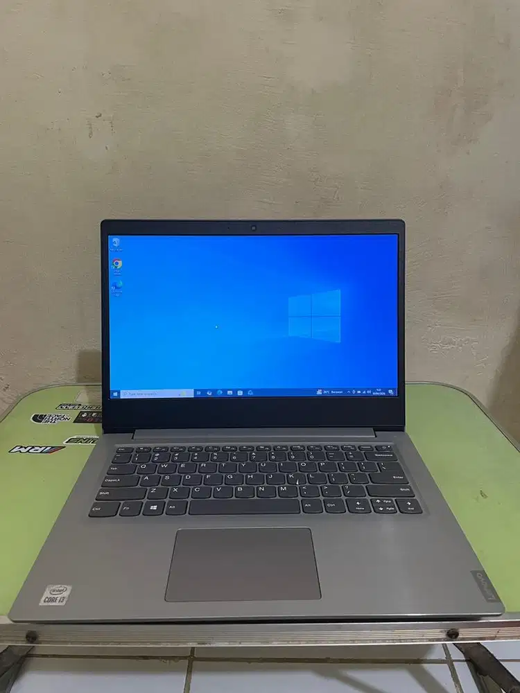 Laptop Lenovo V14 - IIL Intel Core i3 Generasi 10