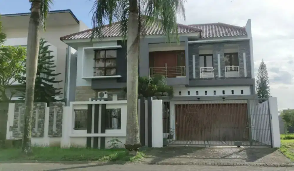 Dijual Rumah Raya Graha Golf Araya Malang