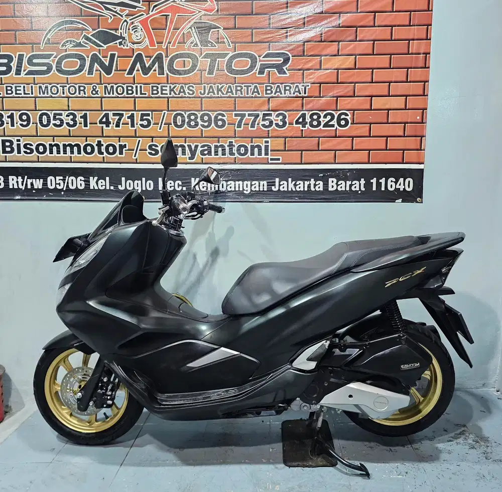 ISTIMEWA ! HONDA PCX 150 OLD CBS ISS KEYLESS TAHUN 2020 HITAM DOFF