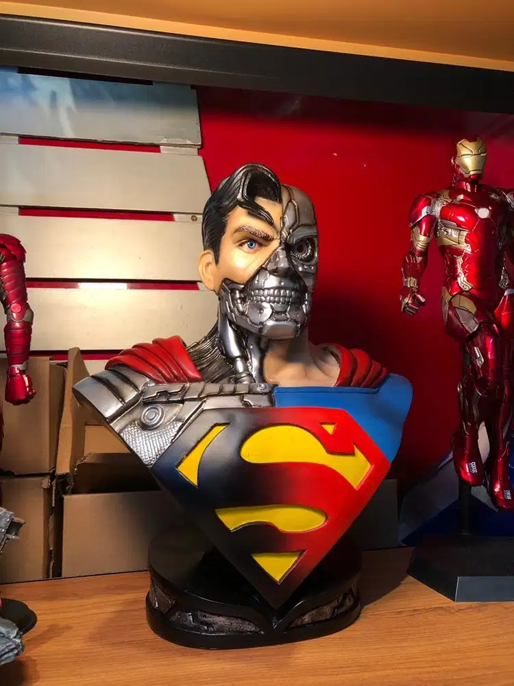 Figure Superman DC Collection Pajangan