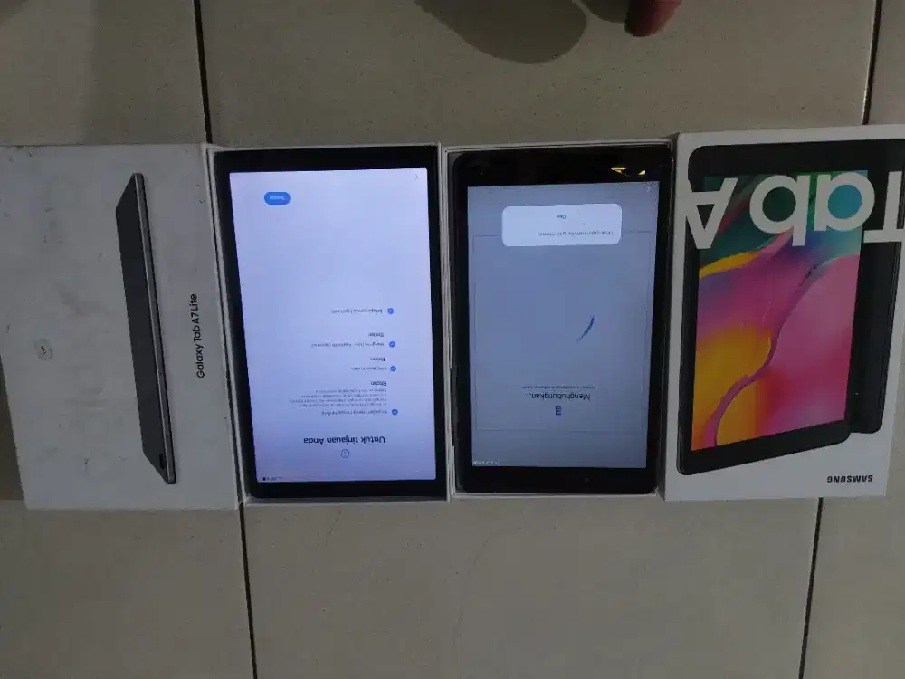 Samsung Tablet A8. 2016 dan samsungTablet A7 Lite Lengkap tanpa charge