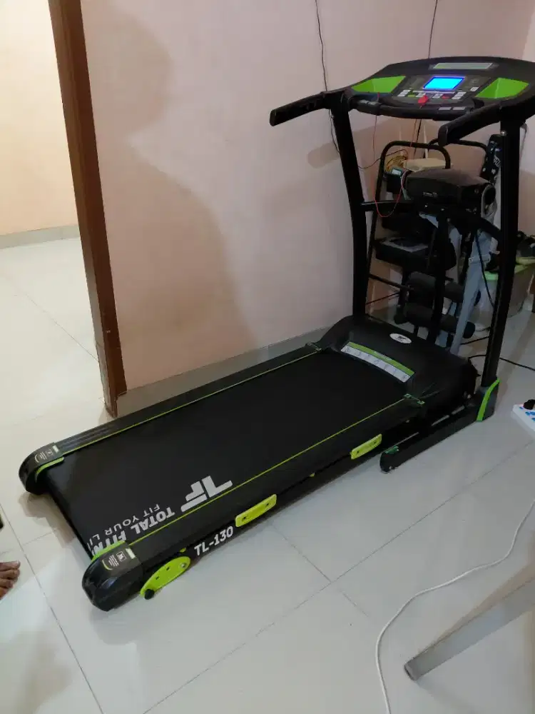 Treadmill TL130 masih gress seperti Baru