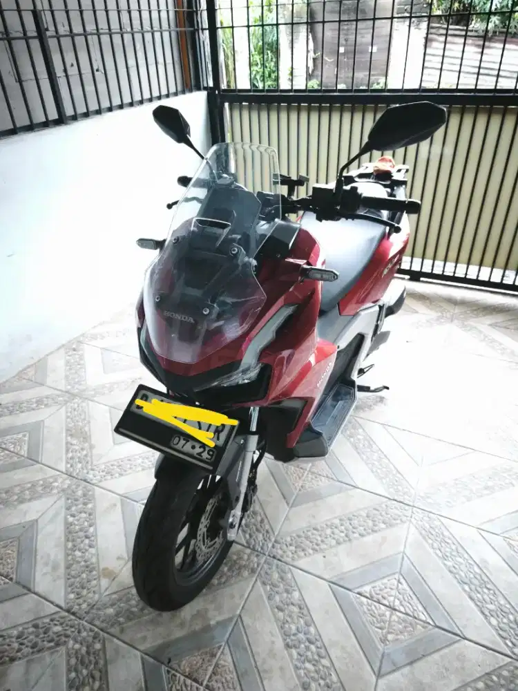 Dijual ADV 160 Combi Brake th 2023
