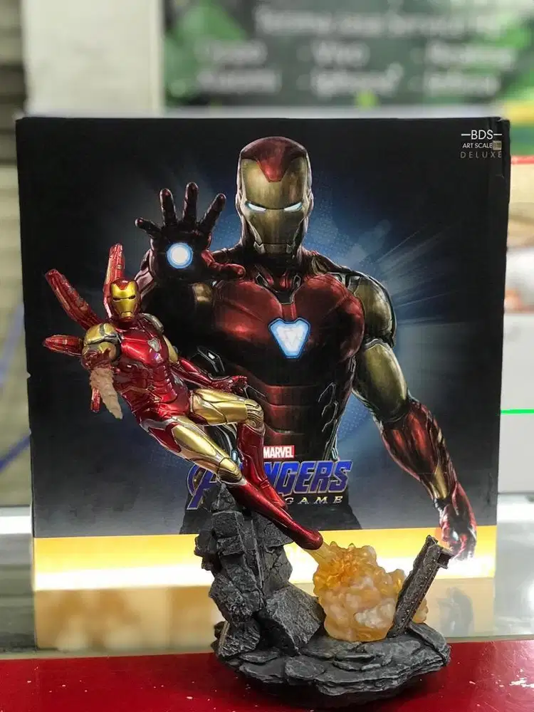 Figure Fly Ironman Marvel Display