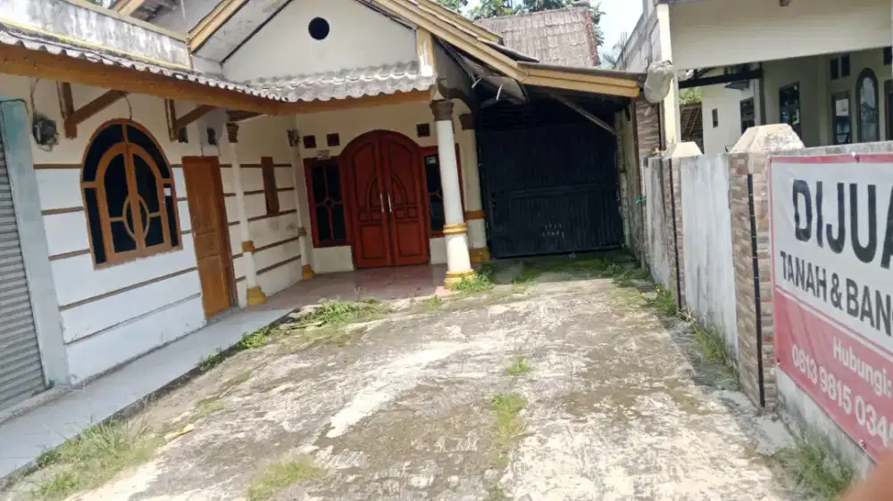 Dijual tanah Dan bangunan