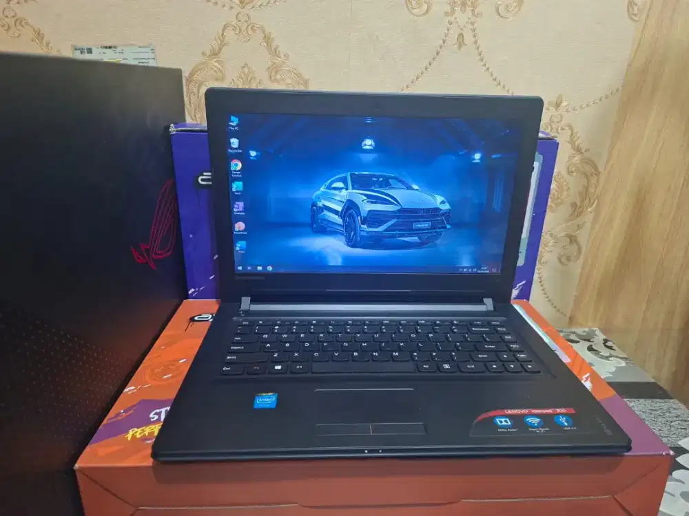 Laptop Lenovo Ideapad 300