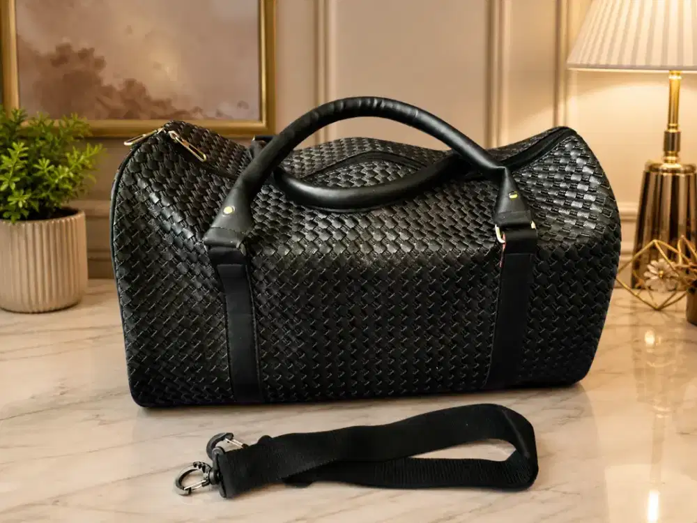 Tas travel kulit size 49x27x23 cm harga 200 lokasi bogor cilebut