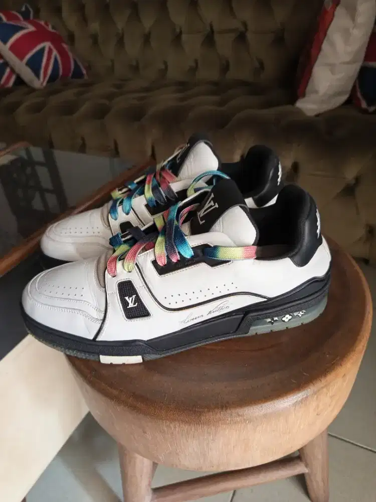 Sepatu Louis Vuitton authentic