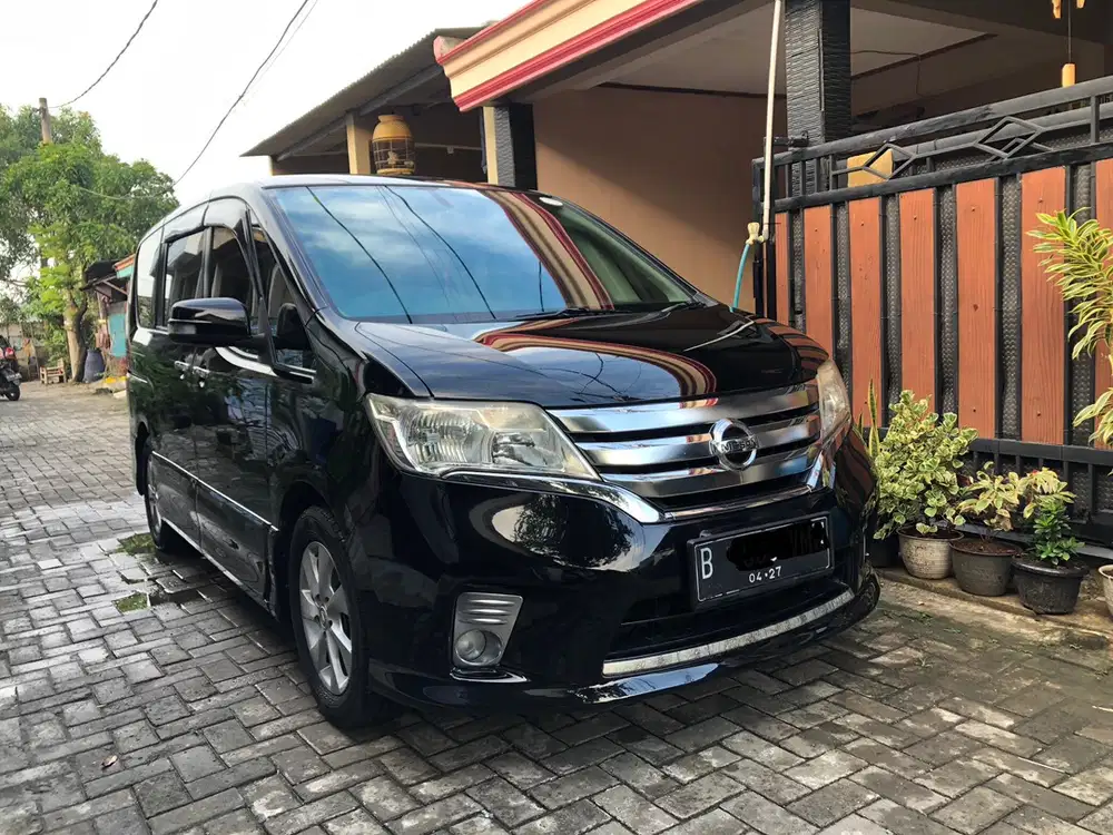 Nissan Serena 2013 Bensin