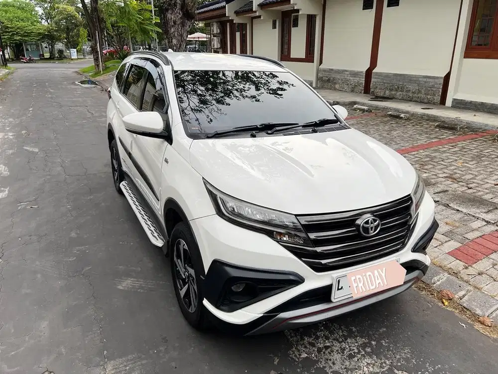 KM 20rb ! TOYOTA RUSH 2020 TRD MATIC ORI CAT 100% X terios innova crv