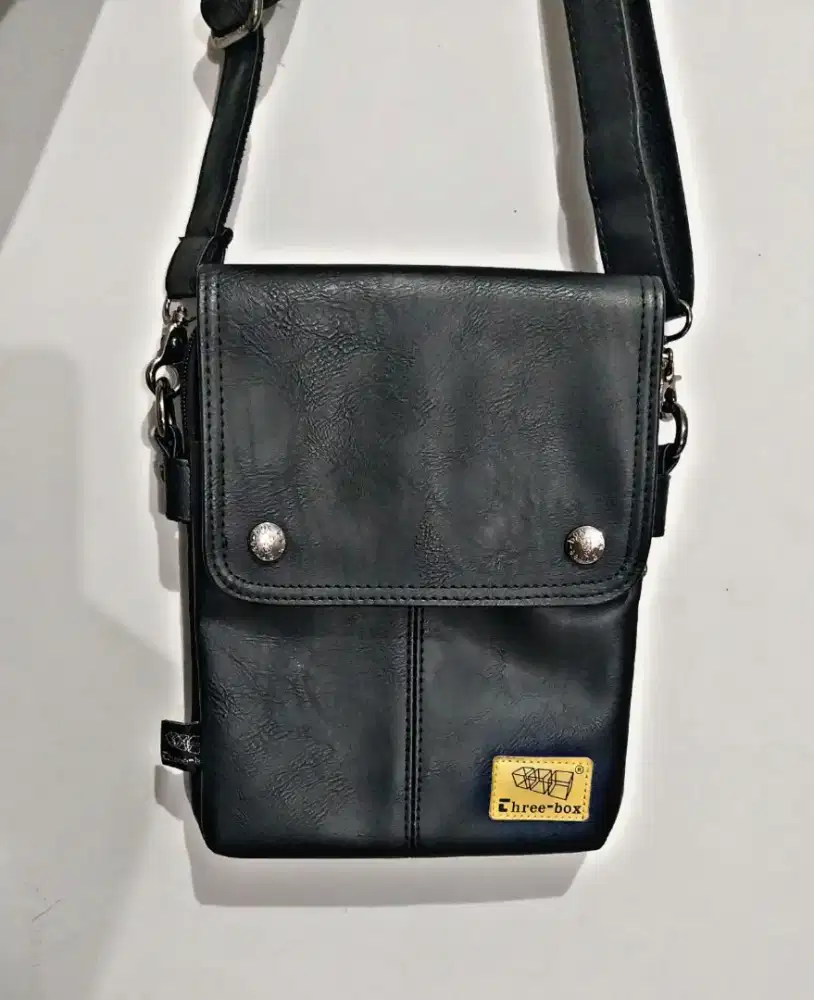 Tas slingbag kulit threebox mulus