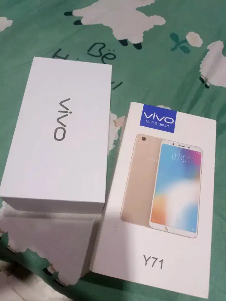 Dijual HP vivo y71. Baru 1 bulan di pake,