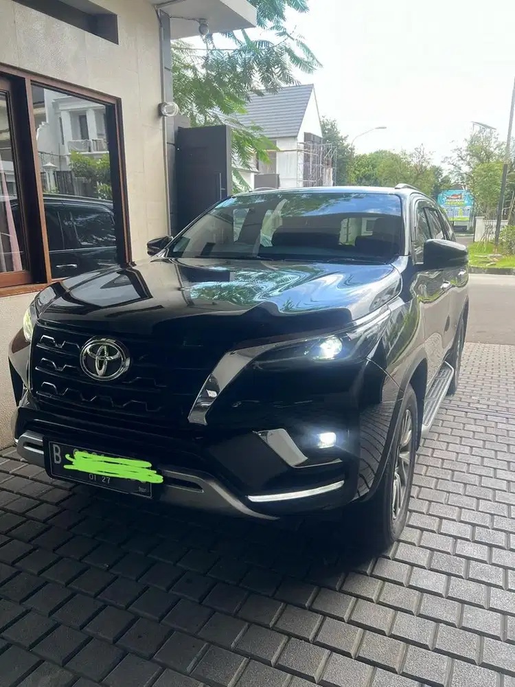 FORTUNER VRZ 2.4 Diesel 2021 kondisi SEMPURNA