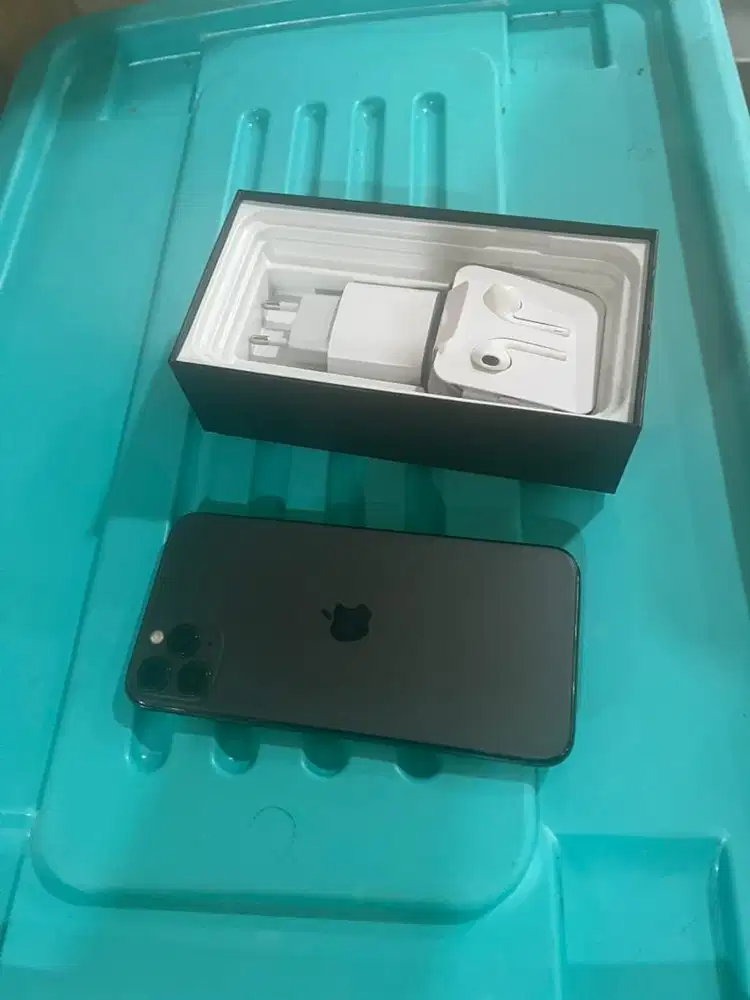 iphone 11 pro max 512gb pasti juga baru