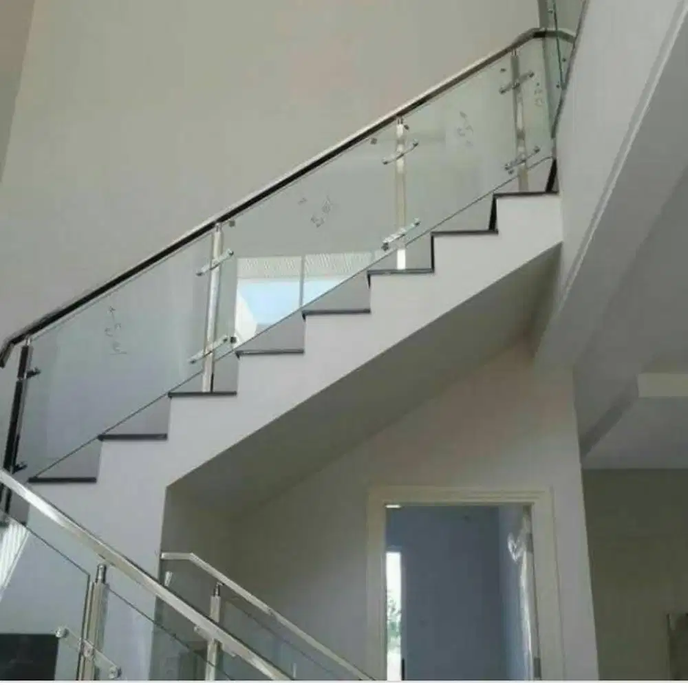 Balkon dan reling stainles kaca tempered
