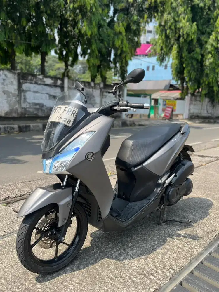 Yamaha Lexi 125 2018 Abu-abu