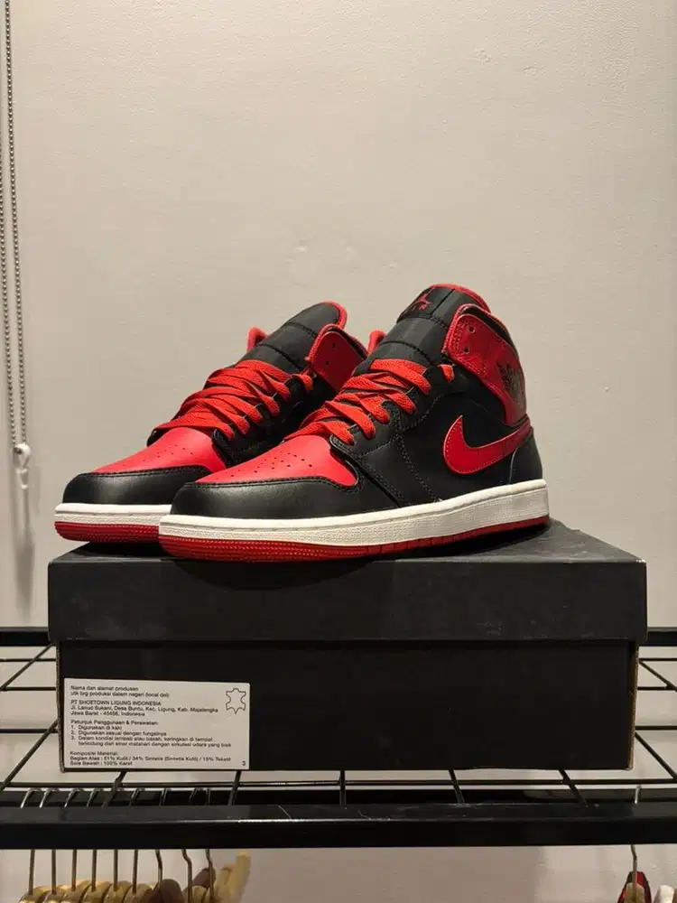 Air Jordan 1 High Retro Black and Red