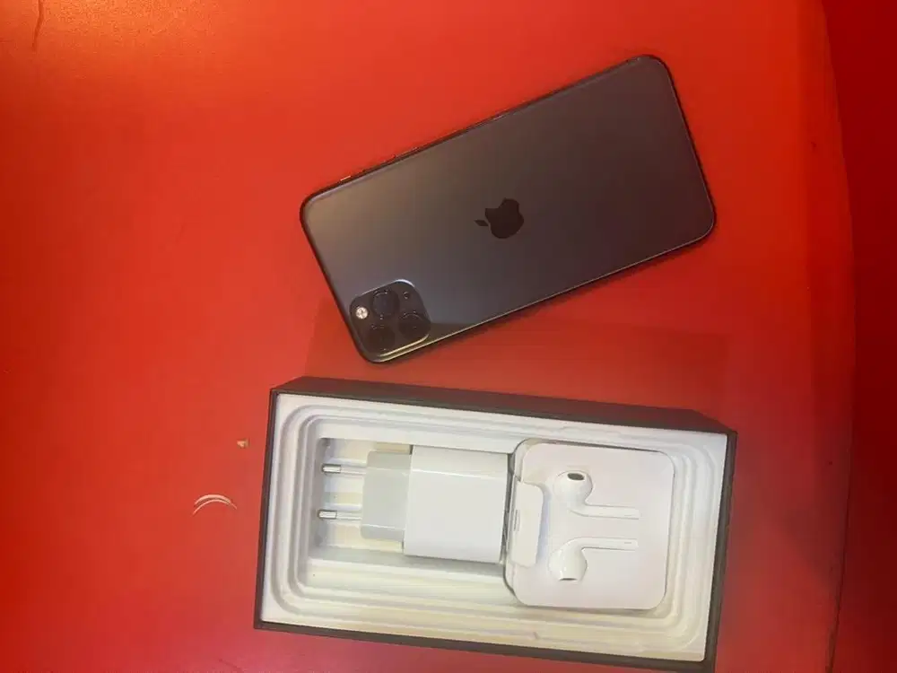 iphone 11 pro max 512gb aslinya cakep