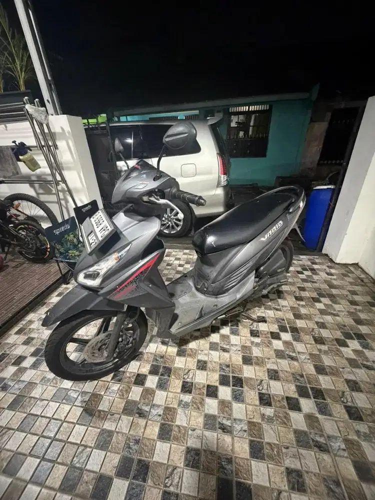 Vario 110 Hitam