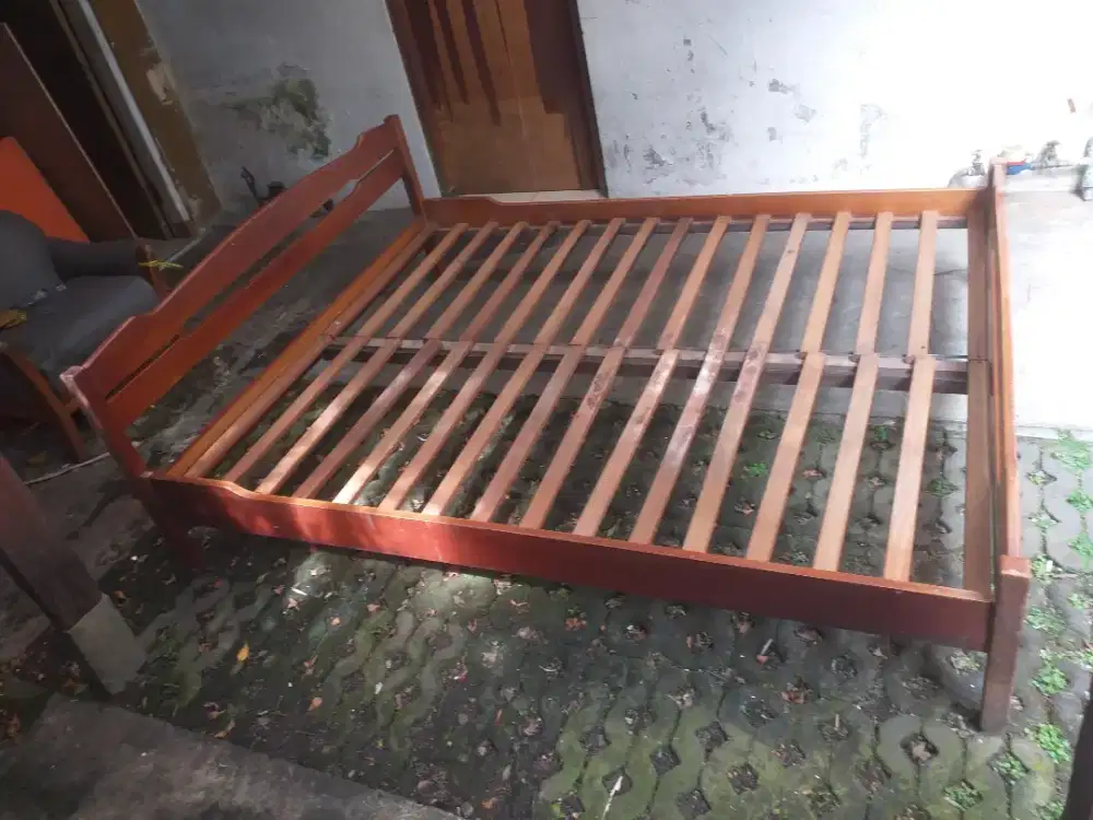 Tempat Tidur Dipan Jati Lawas