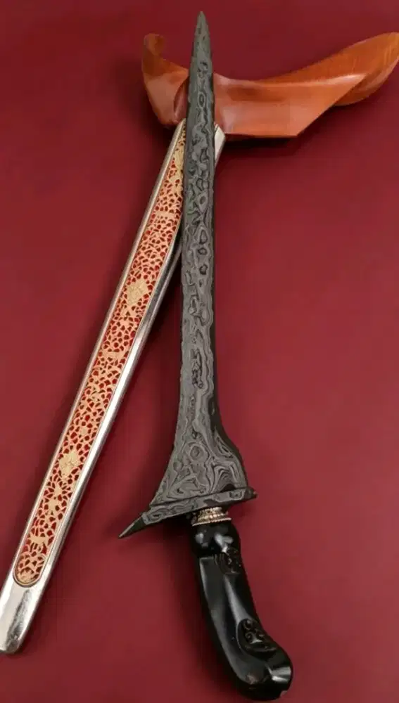 Keris tilamsari