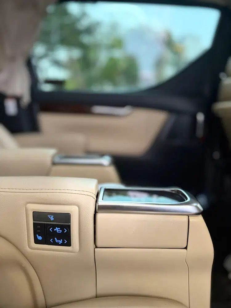 Toyota Alphard 2018 Bensin