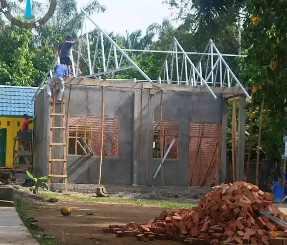 Tukang bangunan harian ,