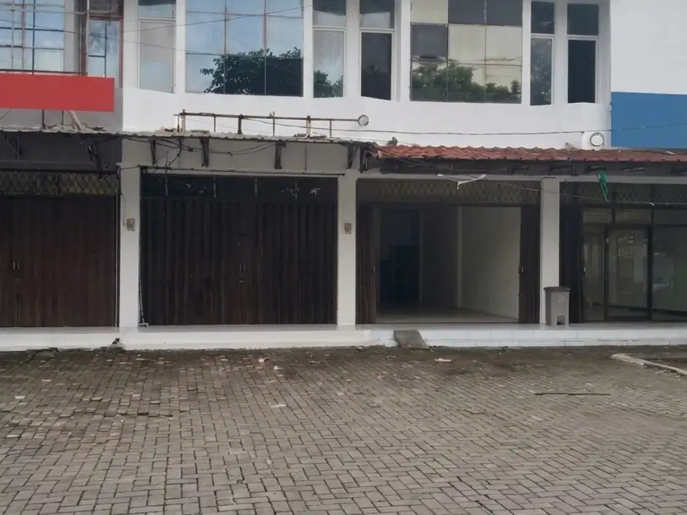 Disewakan Ruko 2 Lantai Area Komersil Cocok untuk Usaha Apa Saja di Jl. Patriot Bekasi kota