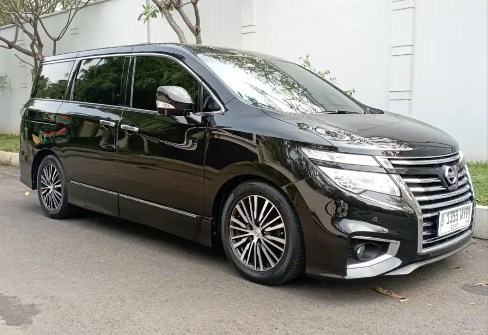 Nissan New Elgrand 2.5 HWS AT 2014 Hitam Sgt Istimewa Sekli Siap Pakai