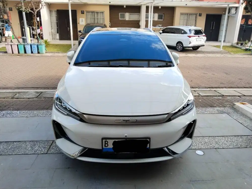 BYD M6 Th 2025,Akhir, km 4000