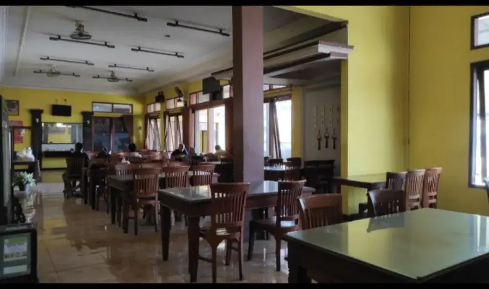 Rumah makan & Penginapan, Dijual Murah Meriah