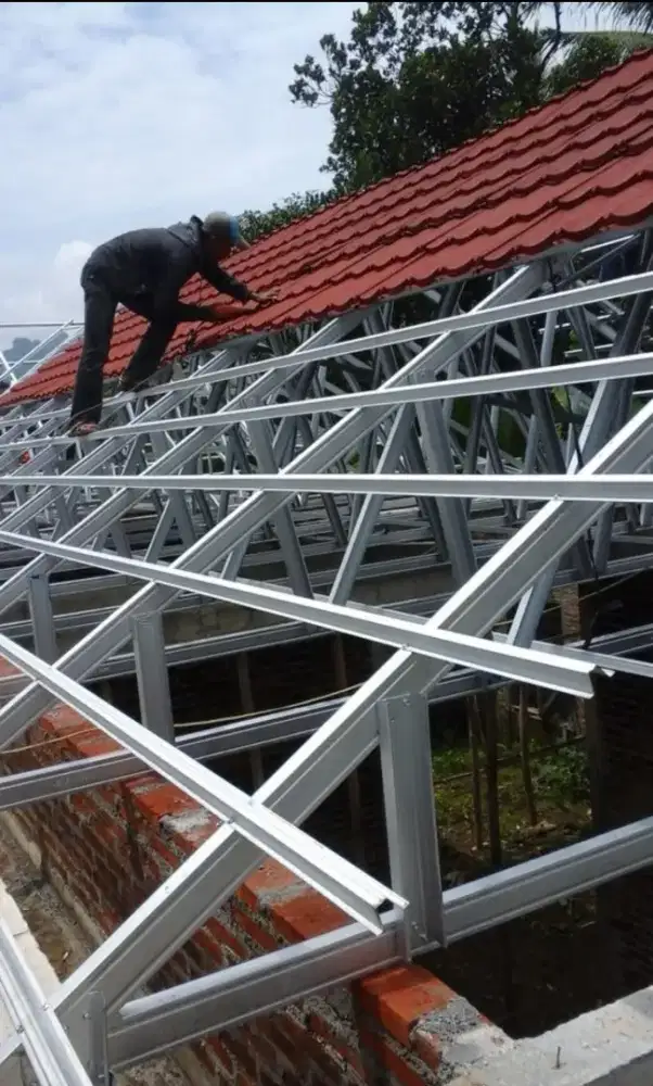 BAJA RINGAN MENERIMA PEMBONGKARAN & TERPASANG