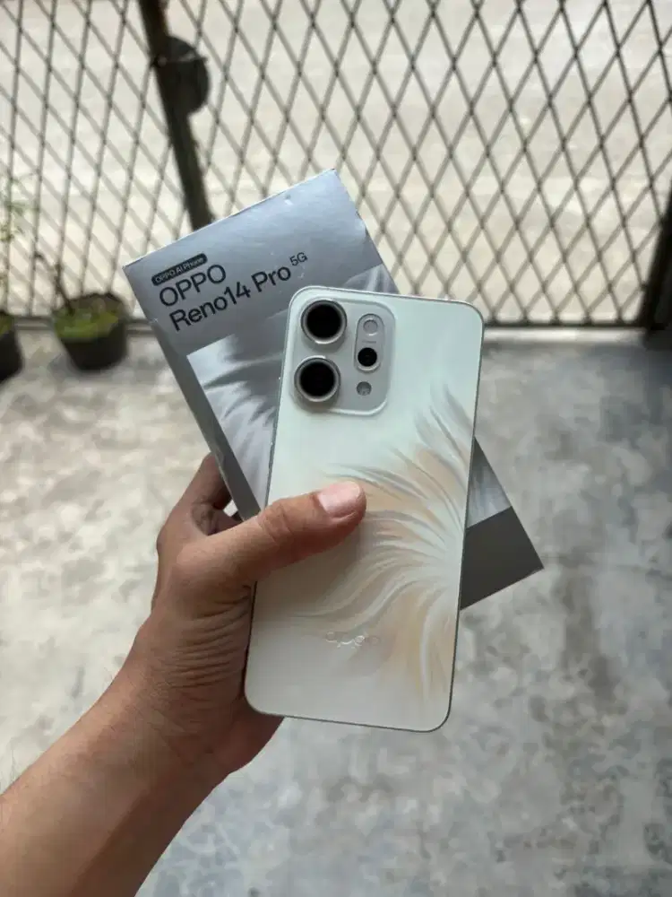 Oppo Reno 14 Pro 5G 12/512 Garansi Resmi April 2027