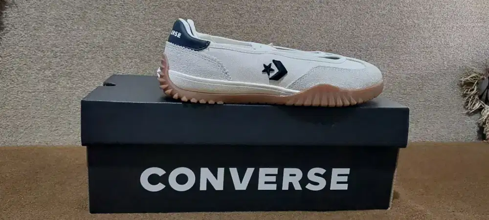 sepatu converse slip on