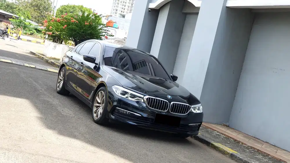 [ ANTIK LOW KM ] BMW 520i 520 i Luxury Line G30 AT 2019/2020