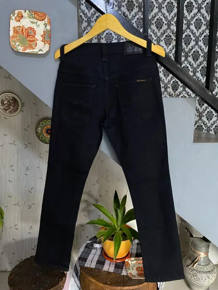 Jeans Nudie Hitam Pekat