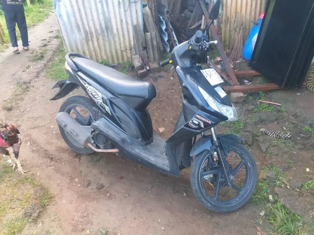 Honda beat model solo , 17 thn