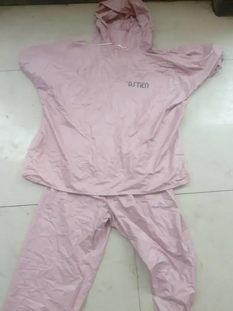 Jas hujan astien