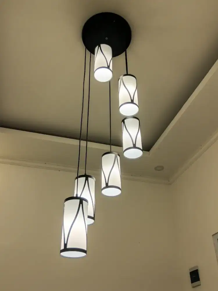 Lampu gantung mi malis
