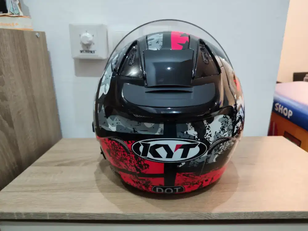 KYT Galaxy Flat R Size XL Like New
