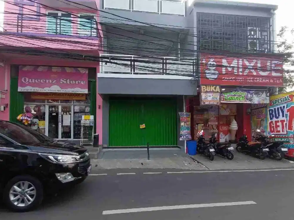 Disewakan Ruko 3 Lantai dijakarta timur lokasi ramai padat penduduk cocok untuk segala usaha.