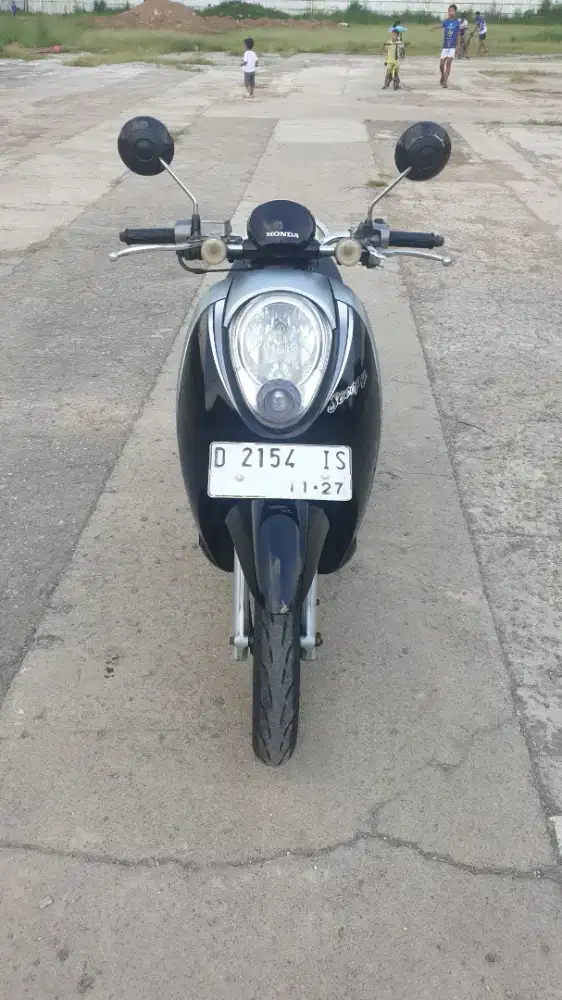 Scoopy 2011 SIAP PAKAI !!