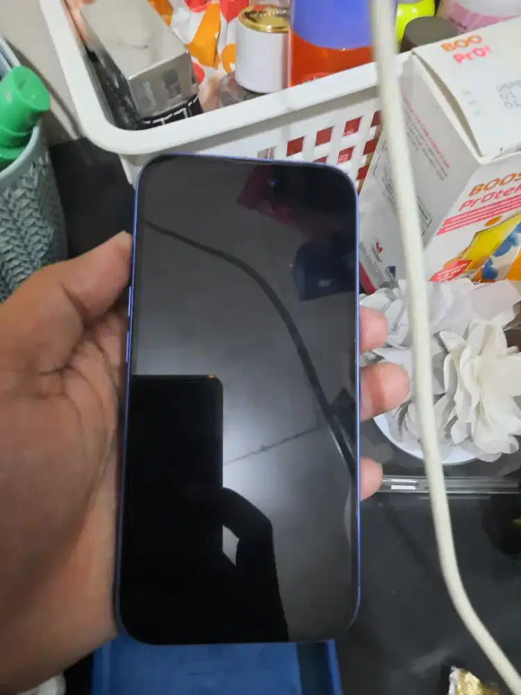 Iphone 16 minus lcd
