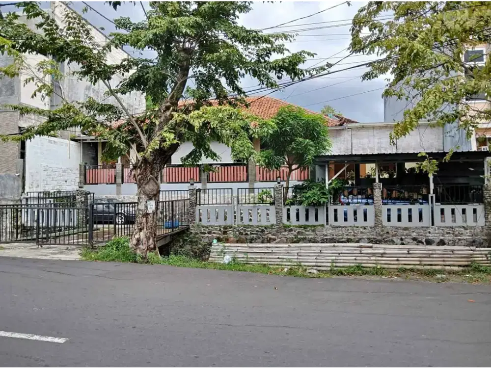 Rumah di Jl Bojongsalaman Raya Semarang Barat dekat BKB