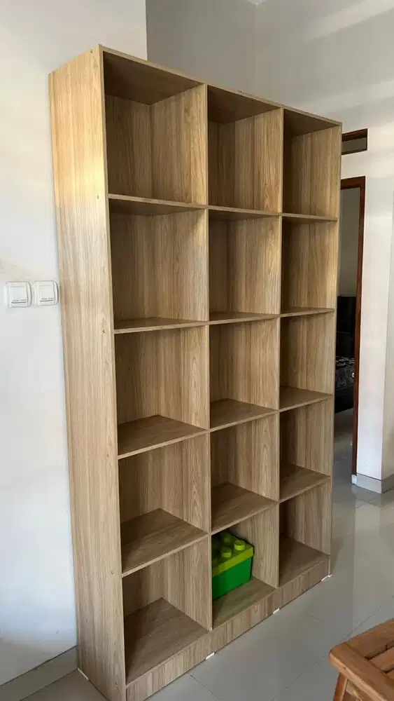 Rak serbaguna 15 kotak