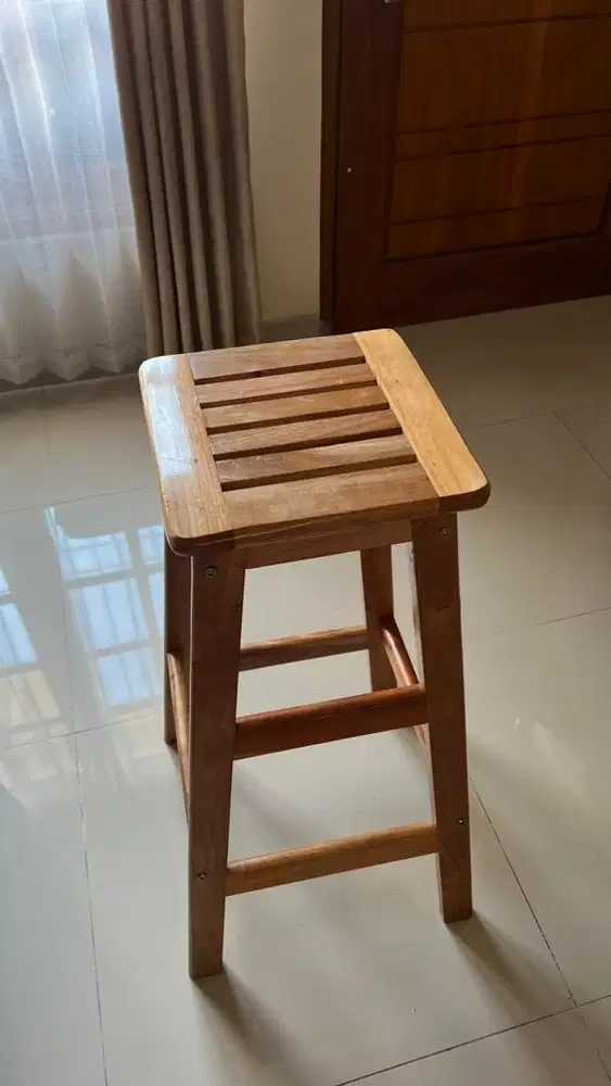 Kursi kayu bagus