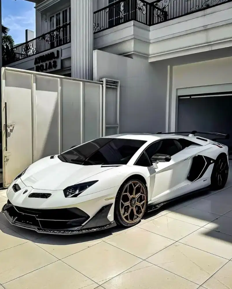 Lamborghini Aventador LP700-4 2013