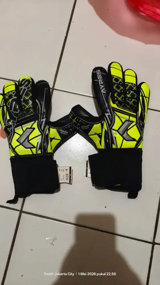 Ayres Galdius Umbra 2.0 Goalkeeper Gloves Sarung Tangan Kiper